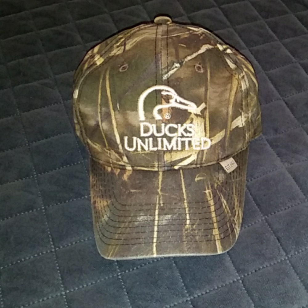 Ducks Unlimited camo hat